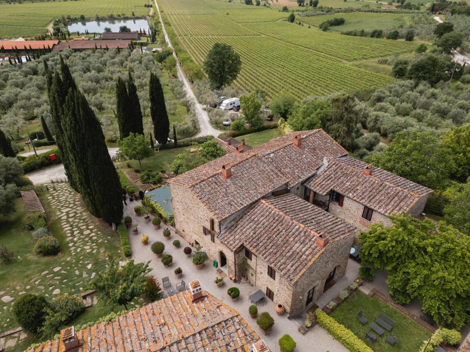 Il Palazzo - Agriturismo, Winery Arezzo Bagian luar foto